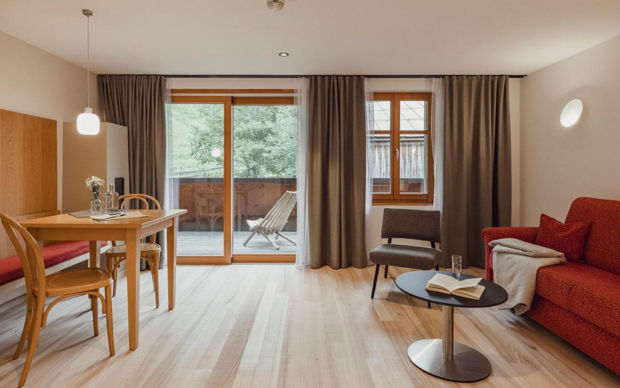 Hotel Gasthof Adler Schoppernau Exteriör bild