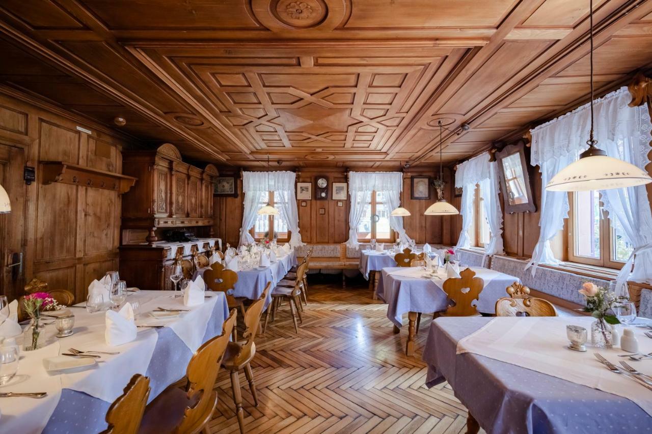 Hotel Gasthof Adler Schoppernau Exteriör bild