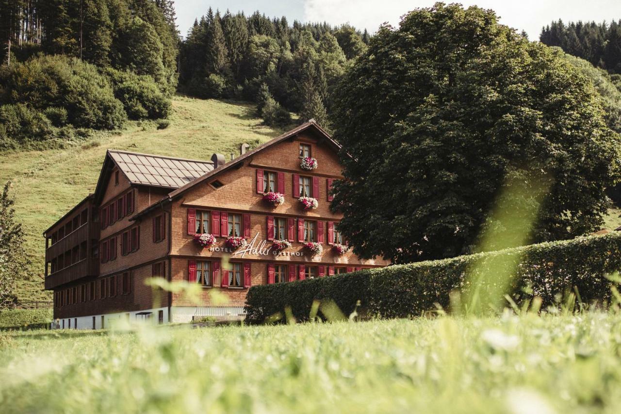 Hotel Gasthof Adler Schoppernau Exteriör bild