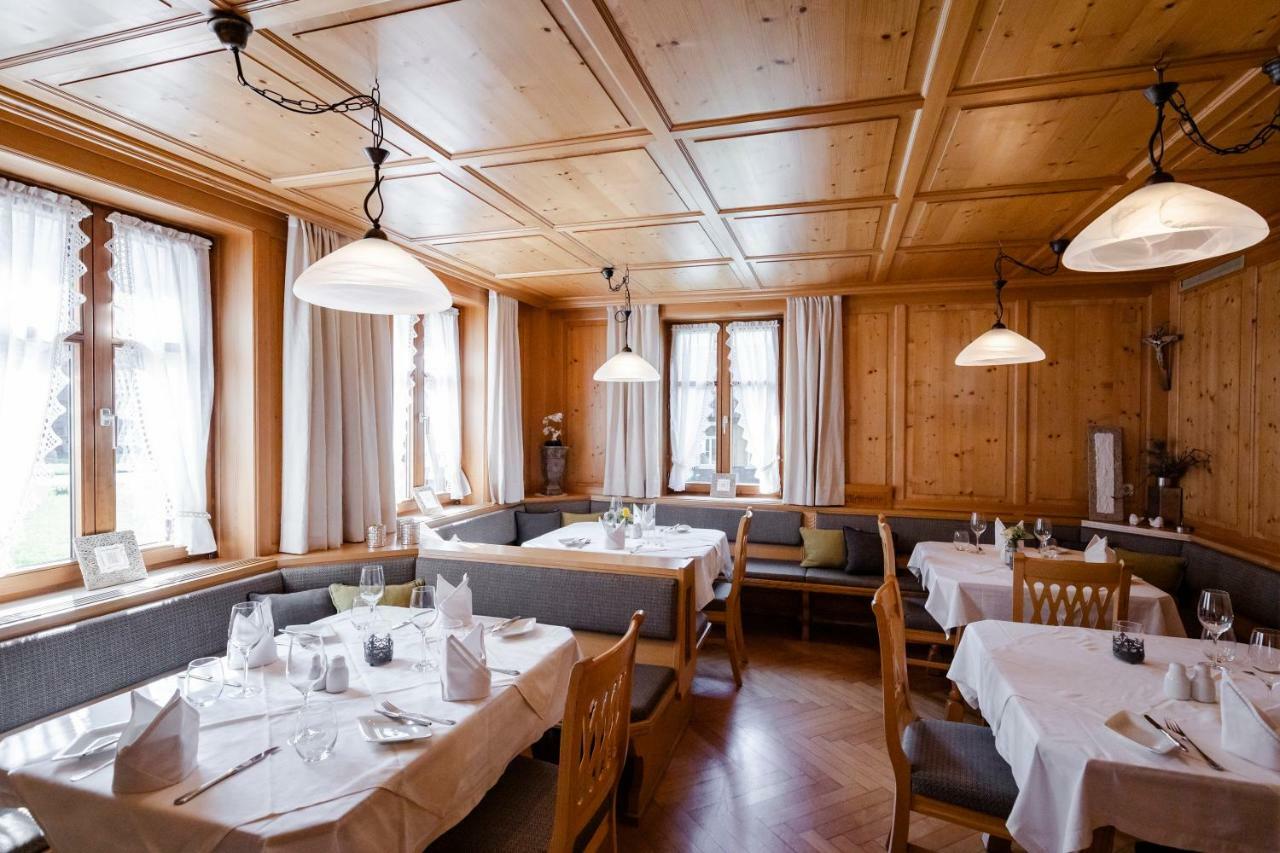 Hotel Gasthof Adler Schoppernau Exteriör bild